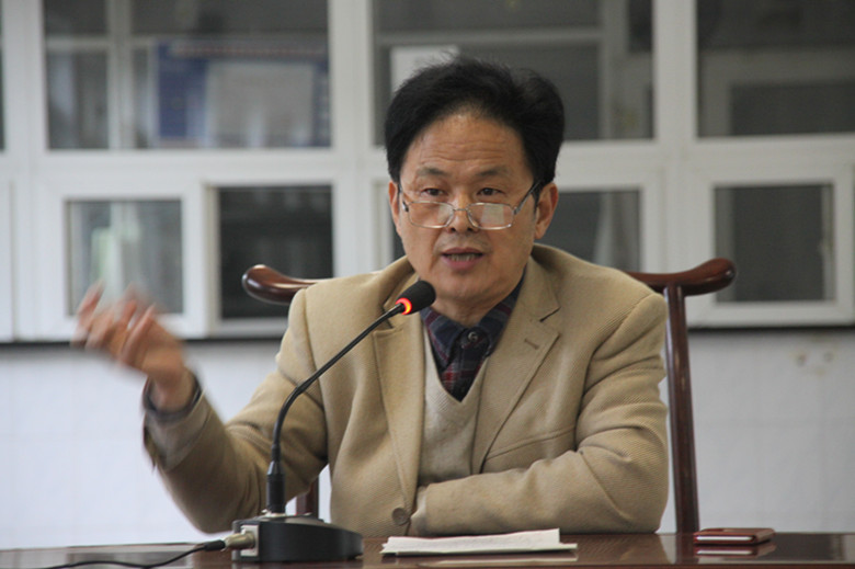 樹立好家風(fēng)   提供好服務(wù)   爭創(chuàng)好形象 ——匯才紅木配料、銷售、服務(wù)人員會議