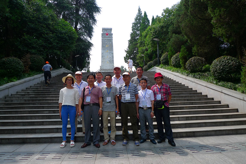 眾志成城策群力    匯才黨建出新彩