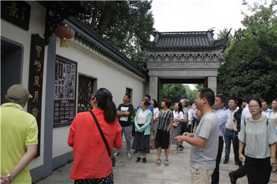 匯才動態(tài) | 開化縣文化旅游委員會、鎮(zhèn)街道旅游負責人等一行蒞臨匯才紅木參觀交流